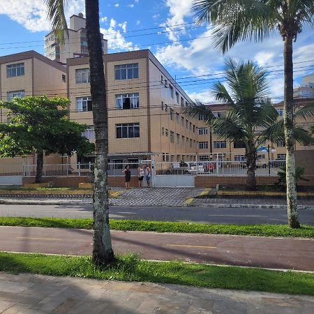 Kitnet Frente Pro Mar Em Vila Caicara, Portaria 24 Hs E Wifi Praia Grande  Ngoại thất bức ảnh